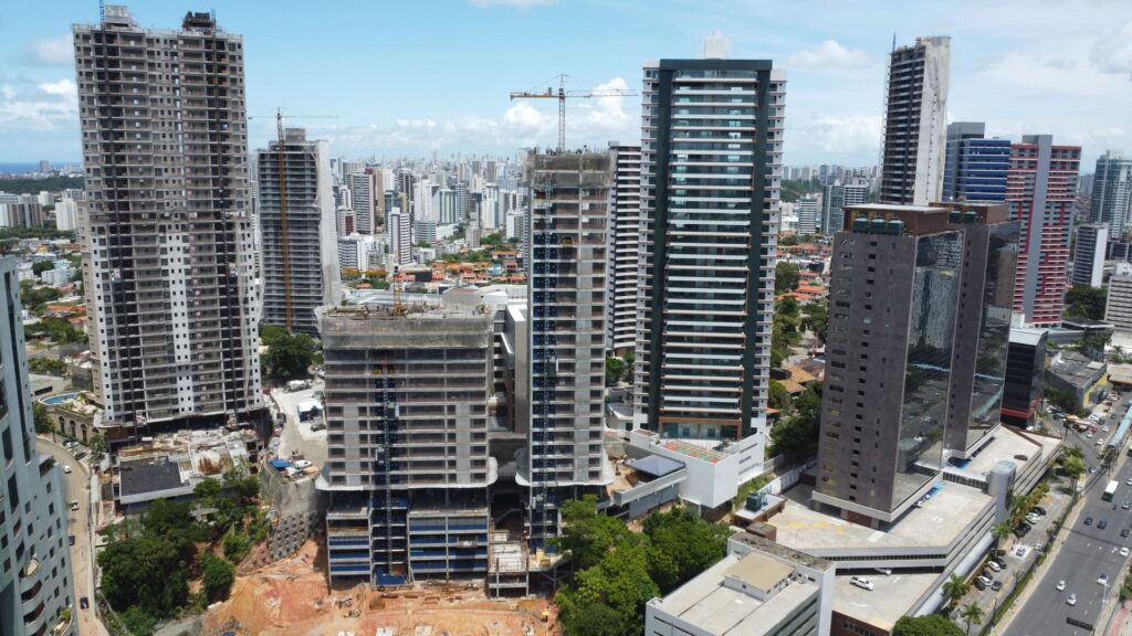 Fevereiro Acompanhamento de obra do empreendimento Legacy